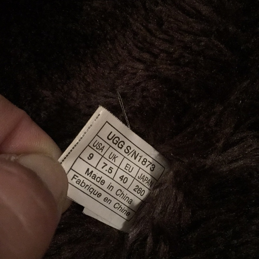 Bailey Button Triple Ii Ugg Boot Size 9 - image 4